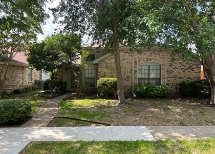 4424 Junction Drive - Photo 1