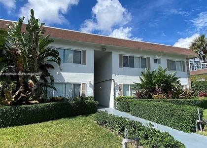 151 Se 6th Avenue - Photo 1