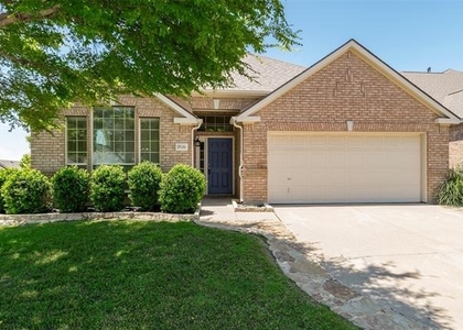 2616 Travis Drive - Photo 1