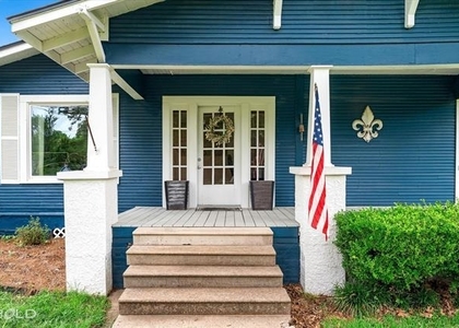 4320 Greenwood Boulevard - Photo 1