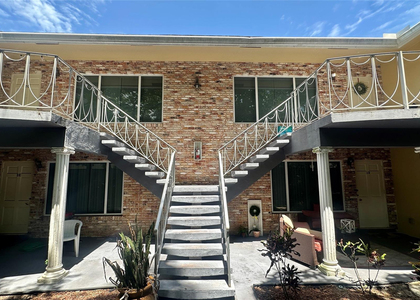 1900 Ne 29th Street - Photo 1