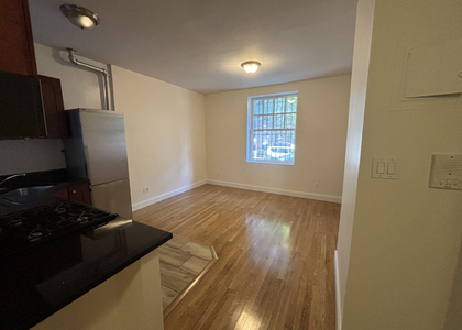 west 11st street - Photo 1