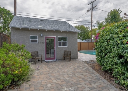 5940 Simpson Ave - Photo 1