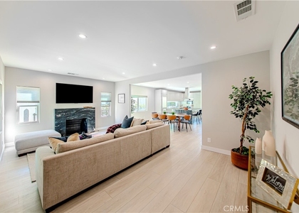 507 N Formosa - Photo 1