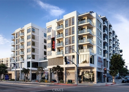 511 S Harbor - Photo 1