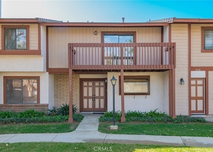 5212 Berkshire Way - Photo 1