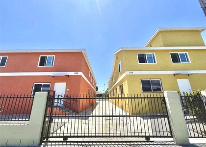 1114 Exposition Boulevard - Photo 1