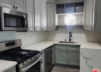 119 S Westmoreland Avenue - Photo 1
