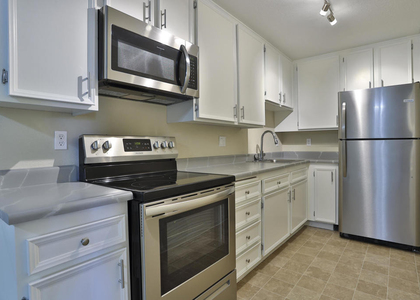 2820 N Arcadia Court - Photo 1