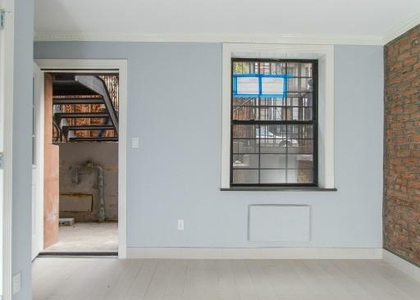 East 11th Street - Photo 1