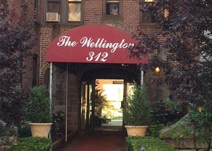 312 Main Street - Photo 1