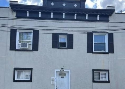 4724 Longshore Avenue - Photo 1