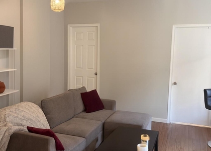 2008 Chestnut Street - Photo 1
