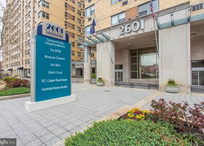 2601 Pennsylvania Avenue - Photo 1