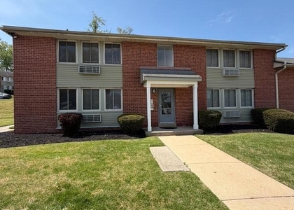 250 Tanglewood Lane - Photo 1