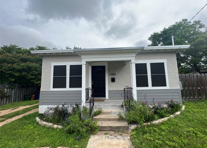 1406 Houston St - Photo 1