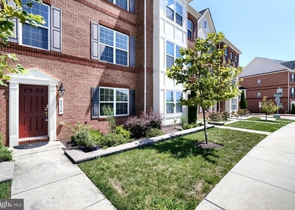 8016 Blue Stream Drive - Photo 1