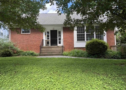 506 Hanover St - Photo 1