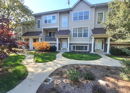 11 E Illinois Avenue - Photo 1