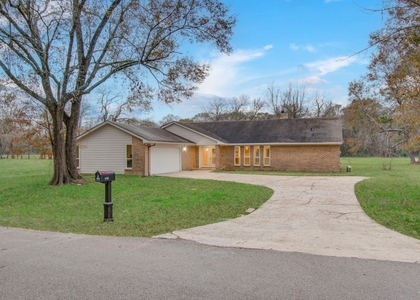 523 Brandon Road - Photo 1