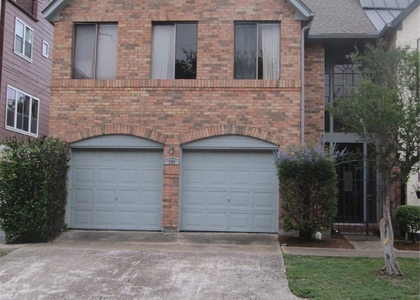 109 W 10 Street - Photo 1