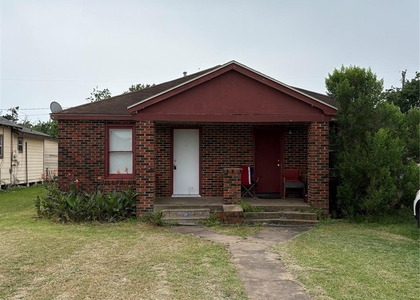 715 W 4th Street - Photo 1