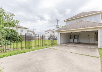 1118 Wilson Street - Photo 1