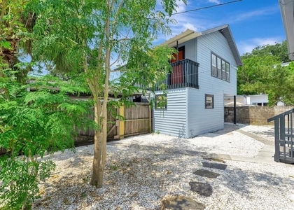 828 22nd Avenue N - Photo 1