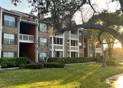 10200 Gandy Boulevard N - Photo 1