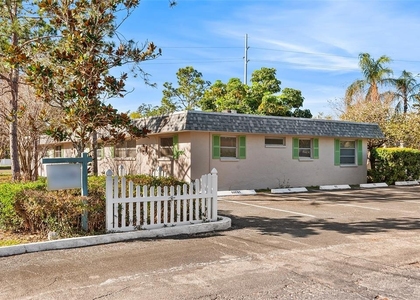 555 62nd Street S - Photo 1