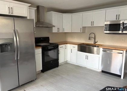 50 Trumbull Avenue - Photo 1