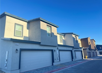 9918 Saffron Hills Street - Photo 1
