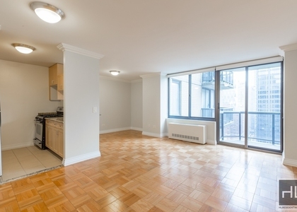 West 48th Street - Photo 1