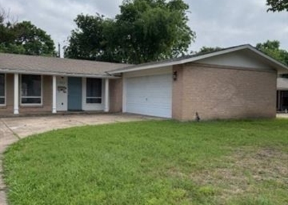 923 Warren Way - Photo 1