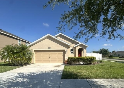 11477 Sw Patterson Street - Photo 1