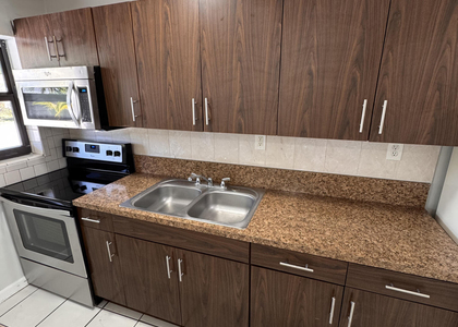 1113 Sw 15th Terrace - Photo 1