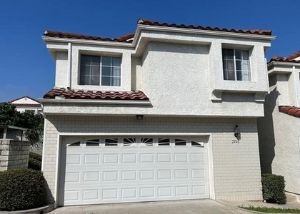 216 E Newmark - Photo 1