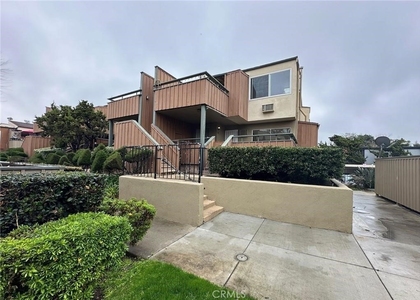 1001 W Stevens - Photo 1