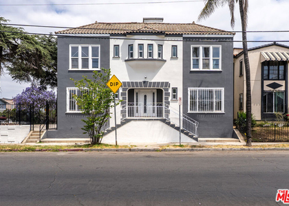 1519 W 30th Street - Photo 1