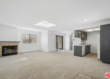11924 Mayfield Avenue - Photo 1