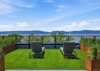 25 South Riverside Avenue - Photo 1