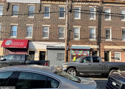 2112 S 8th Street - Photo 1