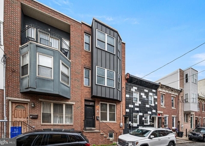 1014 S Bouvier Street - Photo 1