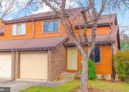 333 Winding Way - Photo 1