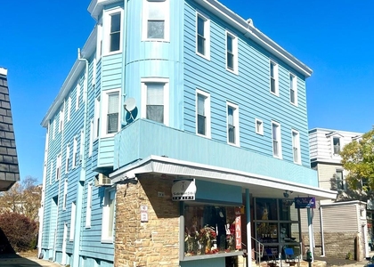 19 W Park Avenue - Photo 1