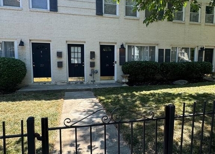 26 17th Street Se - Photo 1