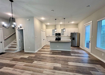 6712 Parker Oaks Lane - Photo 1