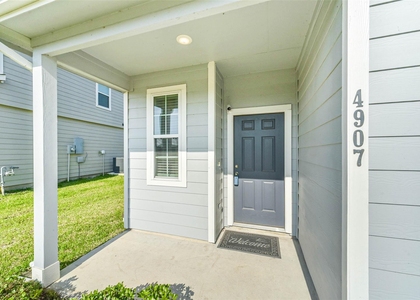 4907 Luke Mathew Drive - Photo 1