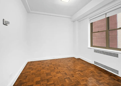  East 57th Street - Photo 1