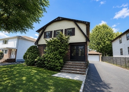 2479 Dayton Ave - Photo 1